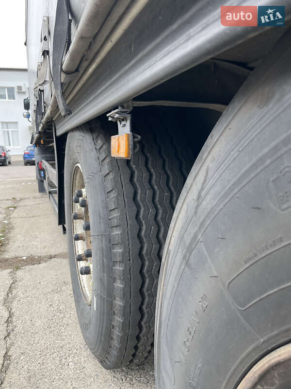 Тентованный борт (штора) - полуприцеп Schmitz Cargobull SCB S3T 2013 в Киеве