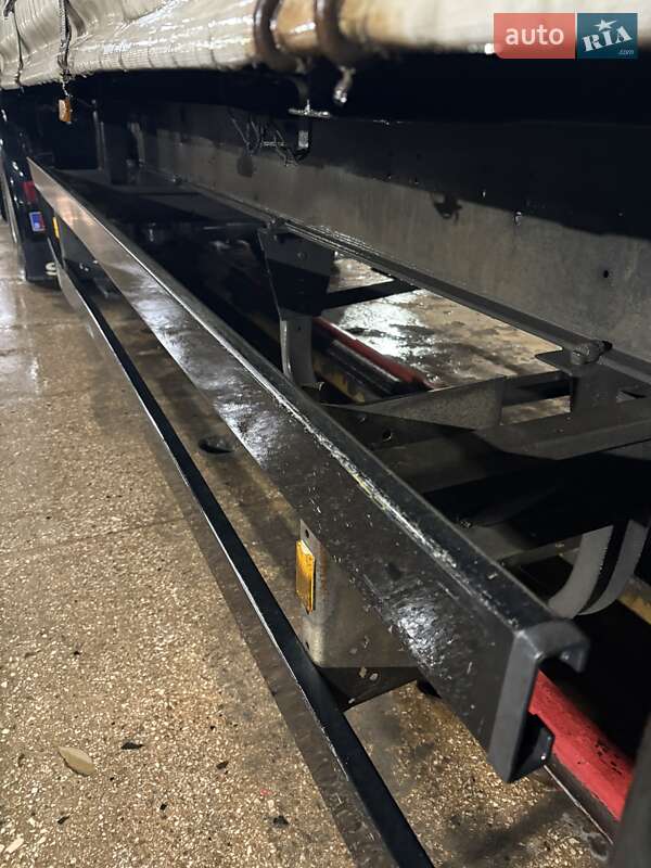 Тентований борт (штора) - напівпричіп Schmitz Cargobull SCB S3T 2012 в Києві