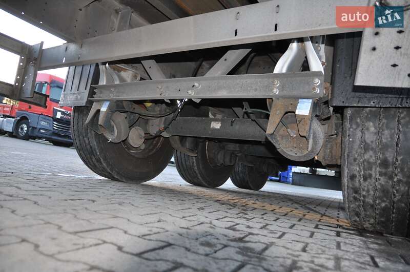 Тентованный борт (штора) - полуприцеп Schmitz Cargobull SCB S3T 2017 в Ровно