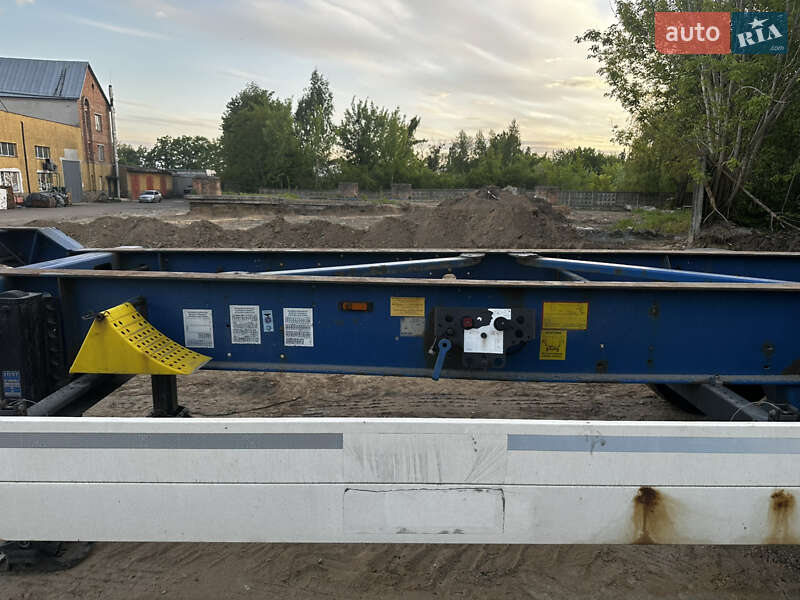Контейнеровоз напівпричіп Schmitz Cargobull SCF 2013 в Луцьку