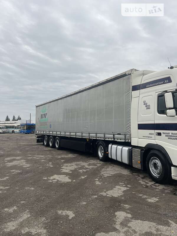 Бортовой полуприцеп Schmitz Cargobull Schutz 2012 в Сарнах