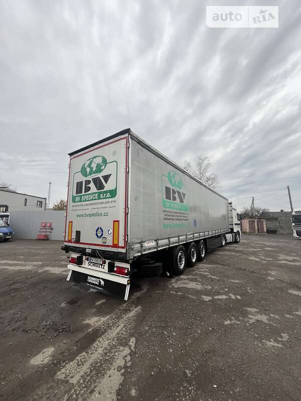 Бортовой полуприцеп Schmitz Cargobull Schutz 2012 в Сарнах