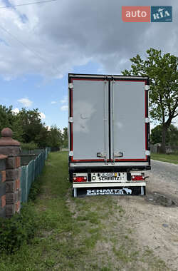 Рефрижератор полуприцеп Schmitz Cargobull Schutz 2013 в Вараше