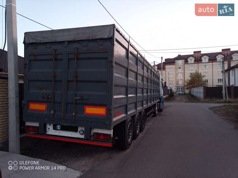 Зерновоз - полуприцеп Schmitz Cargobull SCS 24/L 2004 в 