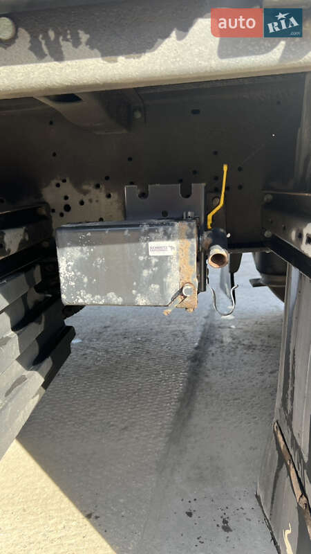 Бортовий напівпричіп Schmitz Cargobull SCS 24/L 2012 в Луцьку