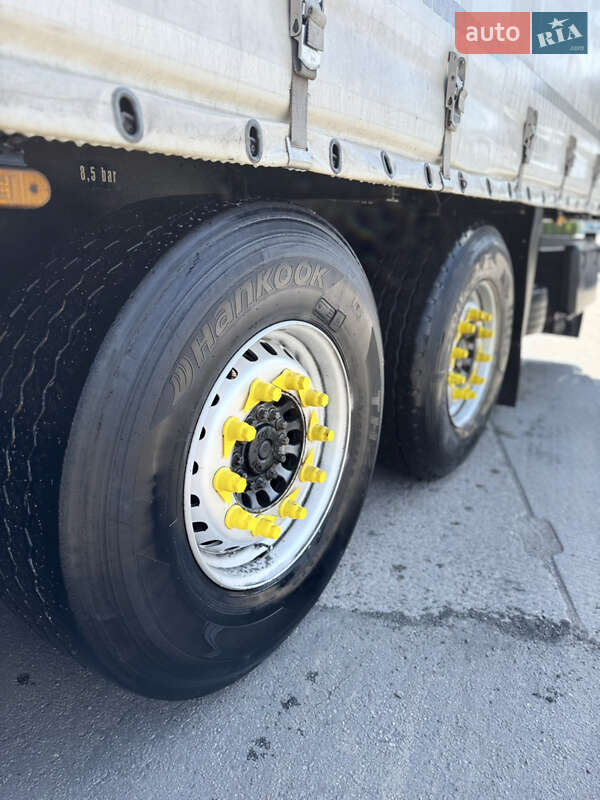 Тентованный борт (штора) - полуприцеп Schmitz Cargobull SCS 24/L 2005 в Виннице