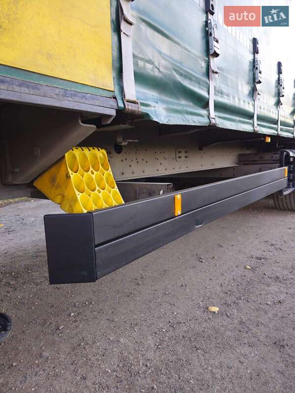 Тентованный борт (штора) - полуприцеп Schmitz Cargobull SCS 24/L 2014 в Шептицькому