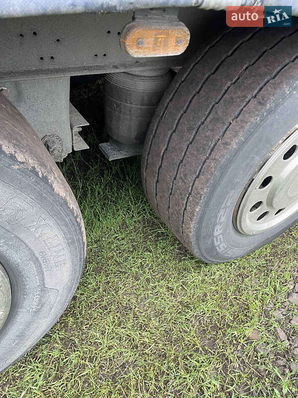 Тентований борт (штора) - напівпричіп Schmitz Cargobull SCS 2010 в Ужгороді