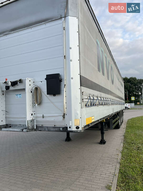 Тентований борт (штора) - напівпричіп Schmitz Cargobull SCS 2010 в Вінниці