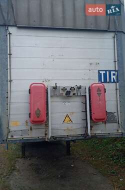 Бортовой полуприцеп Schmitz Cargobull SCS 2007 в 