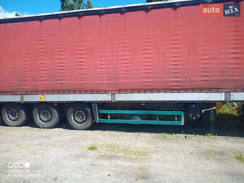 Бортовой полуприцеп Schmitz Cargobull SCS 2007 в Глухове