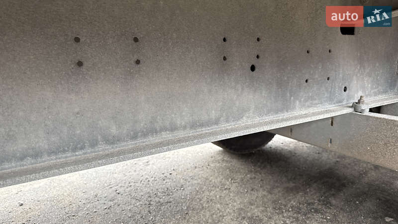 Тентованный борт (штора) - полуприцеп Schmitz Cargobull SCS 2011 в Киеве