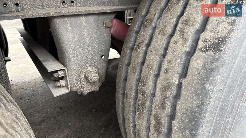 Тентованный борт (штора) - полуприцеп Schmitz Cargobull SCS 2011 в Киеве