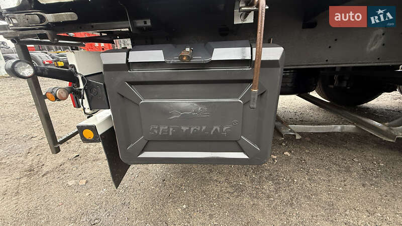 Тентований борт (штора) - напівпричіп Schmitz Cargobull SCS 2011 в Києві