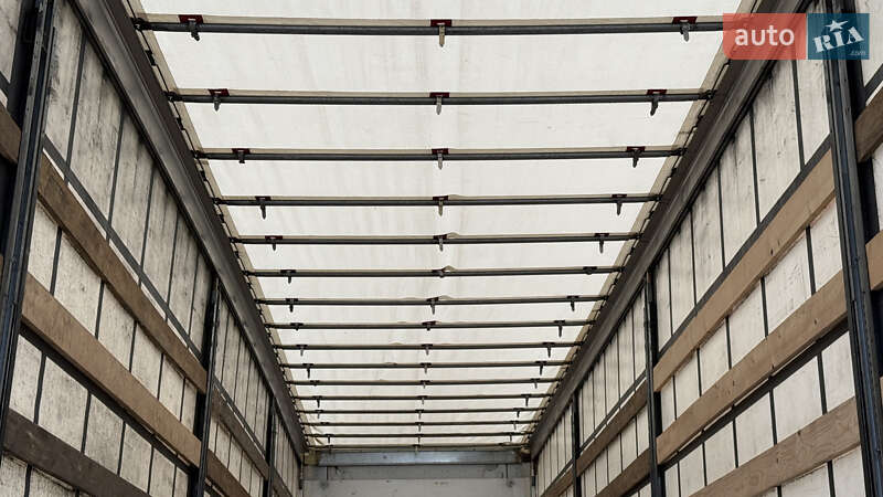 Тентований борт (штора) - напівпричіп Schmitz Cargobull SCS 2011 в Києві