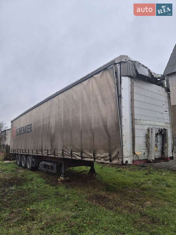 Тентований борт (штора) - напівпричіп Schmitz Cargobull SCS 2005 в Павлограді