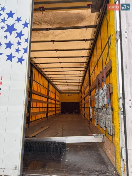 Тентованный борт (штора) - полуприцеп Schmitz Cargobull SCS 2008 в Львове