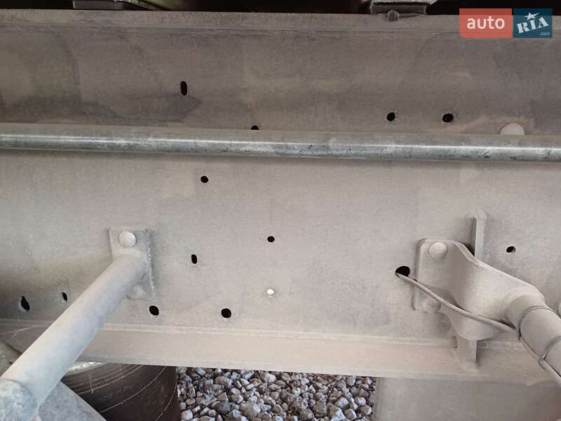 Самоскид напівпричіп Schmitz Cargobull SKI 2013 в Запоріжжі