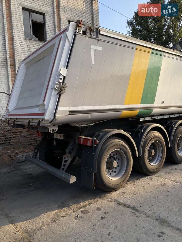 Самосвал полуприцеп Schmitz Cargobull SKI 2011 в Кременчуге