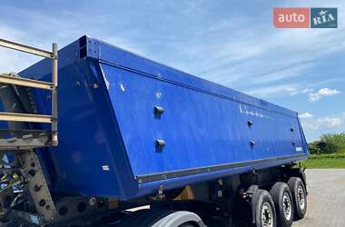 Самосвал полуприцеп Schmitz Cargobull SKI 2007 в 