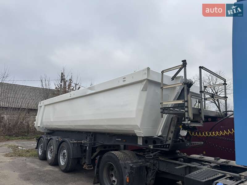 Самосвал полуприцеп Schmitz Cargobull SKI 2013 в Виннице
