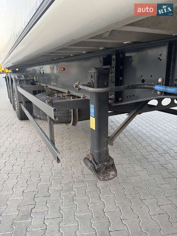 Зерновоз - полуприцеп Schmitz Cargobull SKI 2017 в Киеве фото 4 Зерновоз - полуприцеп Schmitz Cargobull SKI 2017 в Киеве