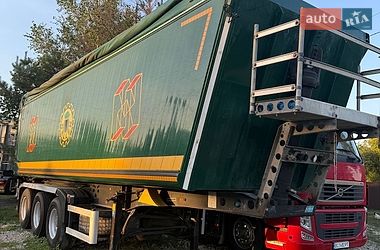 Зерновоз - полуприцеп Schmitz Cargobull SKI 2008 в Шептицькому