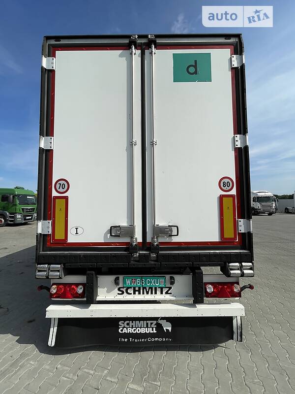 Рефрижератор полуприцеп Schmitz Cargobull SKO 24 2015 в Черновцах