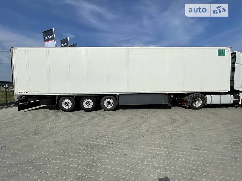 Рефрижератор полуприцеп Schmitz Cargobull SKO 24 2015 в Черновцах