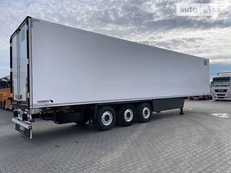 Рефрижератор полуприцеп Schmitz Cargobull SKO 24 2018 в Черновцах