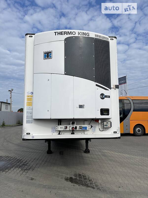 Рефрижератор полуприцеп Schmitz Cargobull SKO 24 2018 в Черновцах