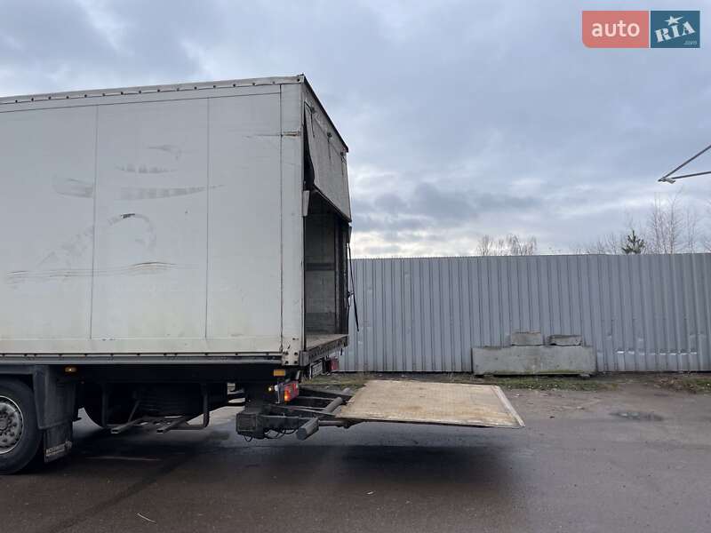 Ізотермічна будка Schmitz Cargobull SKO 24 2005 в Львові