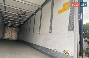 Рефрижератор напівпричіп Schmitz Cargobull SKO 24 2012 в 