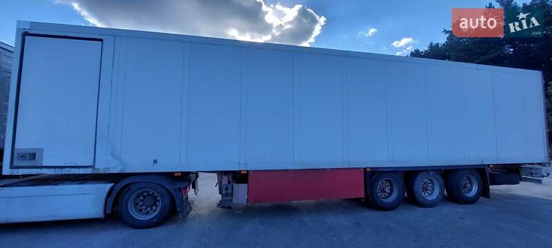 Рефрижератор полуприцеп Schmitz Cargobull SKO 24 2001 в Броварах