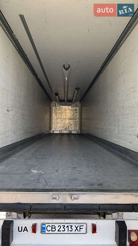 Рефрижератор полуприцеп Schmitz Cargobull SKO 24 2007 в Нежине