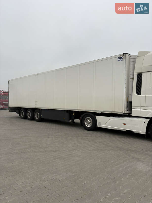 Рефрижератор полуприцеп Schmitz Cargobull SKO 24 2012 в Рава-Русской