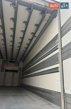 Рефрижератор Schmitz Cargobull SKO 24 2006 в 