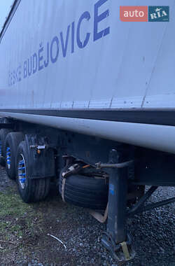 Самоскид напівпричіп Schmitz Cargobull SKO 24 2007 в 