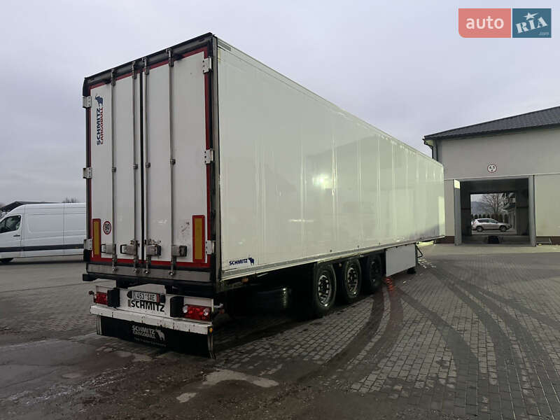 Рефрижератор напівпричіп Schmitz Cargobull SKO 24 2011 в Тячеві