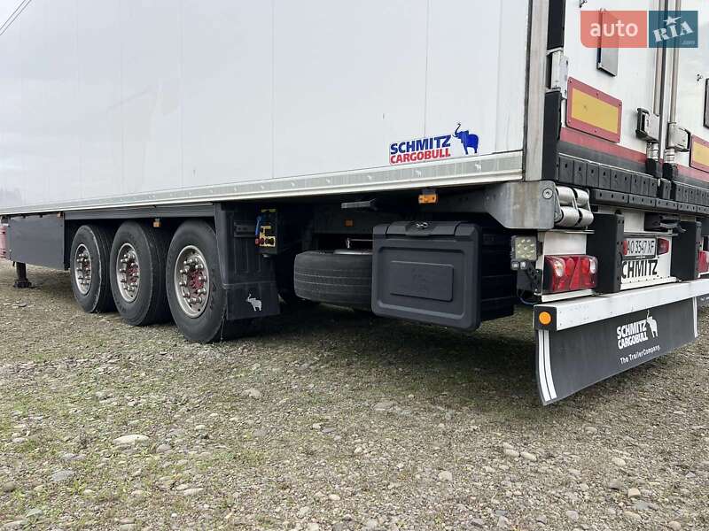 Рефрижератор напівпричіп Schmitz Cargobull SKO 24 2014 в Ужгороді