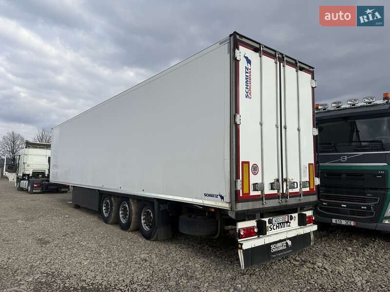 Рефрижератор напівпричіп Schmitz Cargobull SKO 24 2011 в Тячеві