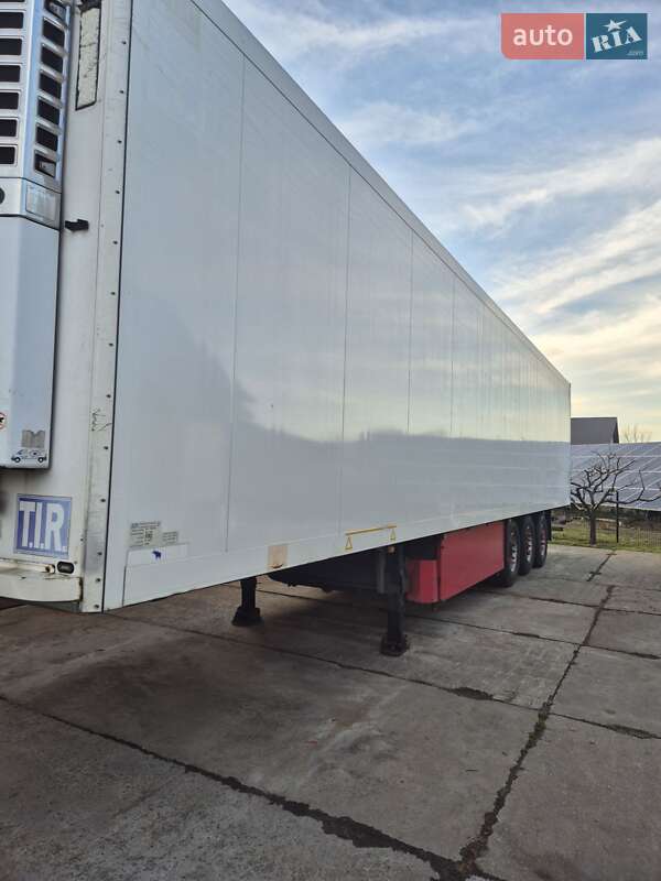 Рефрижератор полуприцеп Schmitz Cargobull SKO 24 2007 в Павлограде