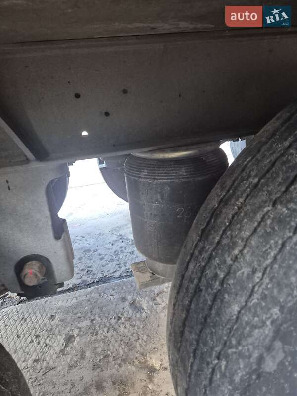 Рефрижератор полуприцеп Schmitz Cargobull SKO 24 2007 в Павлограде