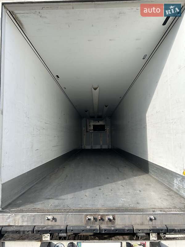 Рефрижератор полуприцеп Schmitz Cargobull SKO 24 2014 в Киеве