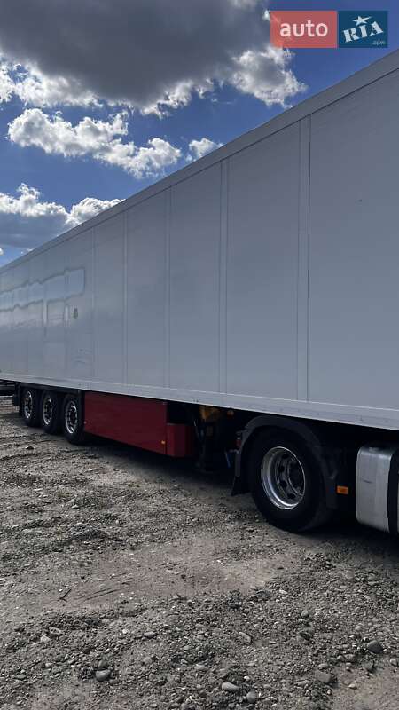 Рефрижератор полуприцеп Schmitz Cargobull SKO 24 2010 в Ивано-Франковске