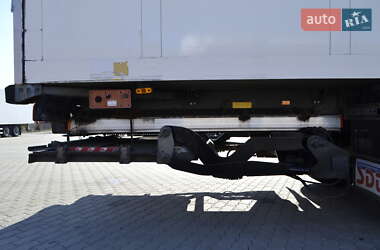 Изотермическая будка Schmitz Cargobull SKO 24 2006 в 