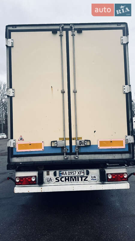 Рефрижератор напівпричіп Schmitz Cargobull SKO 24 2010 в Києві