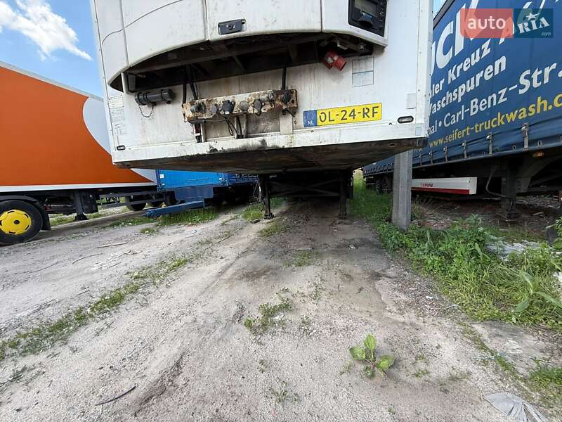 Рефрижератор полуприцеп Schmitz Cargobull SKO 24 2012 в Киеве