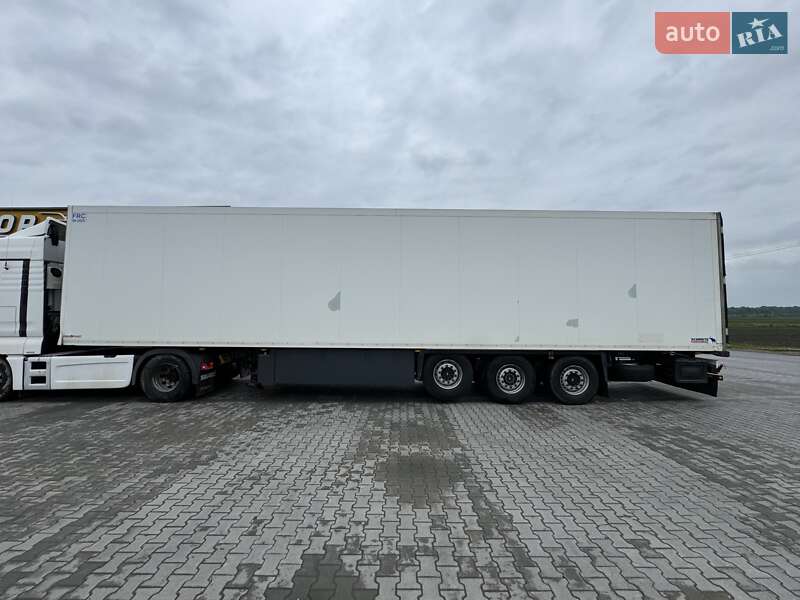 Рефрижератор полуприцеп Schmitz Cargobull SKO 24 2010 в Черновцах