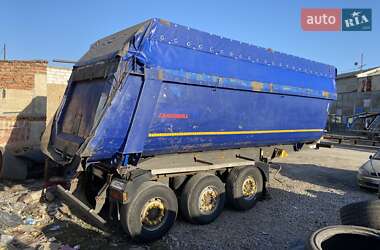 Самосвал полуприцеп Schmitz Cargobull SKO 24 2004 в 